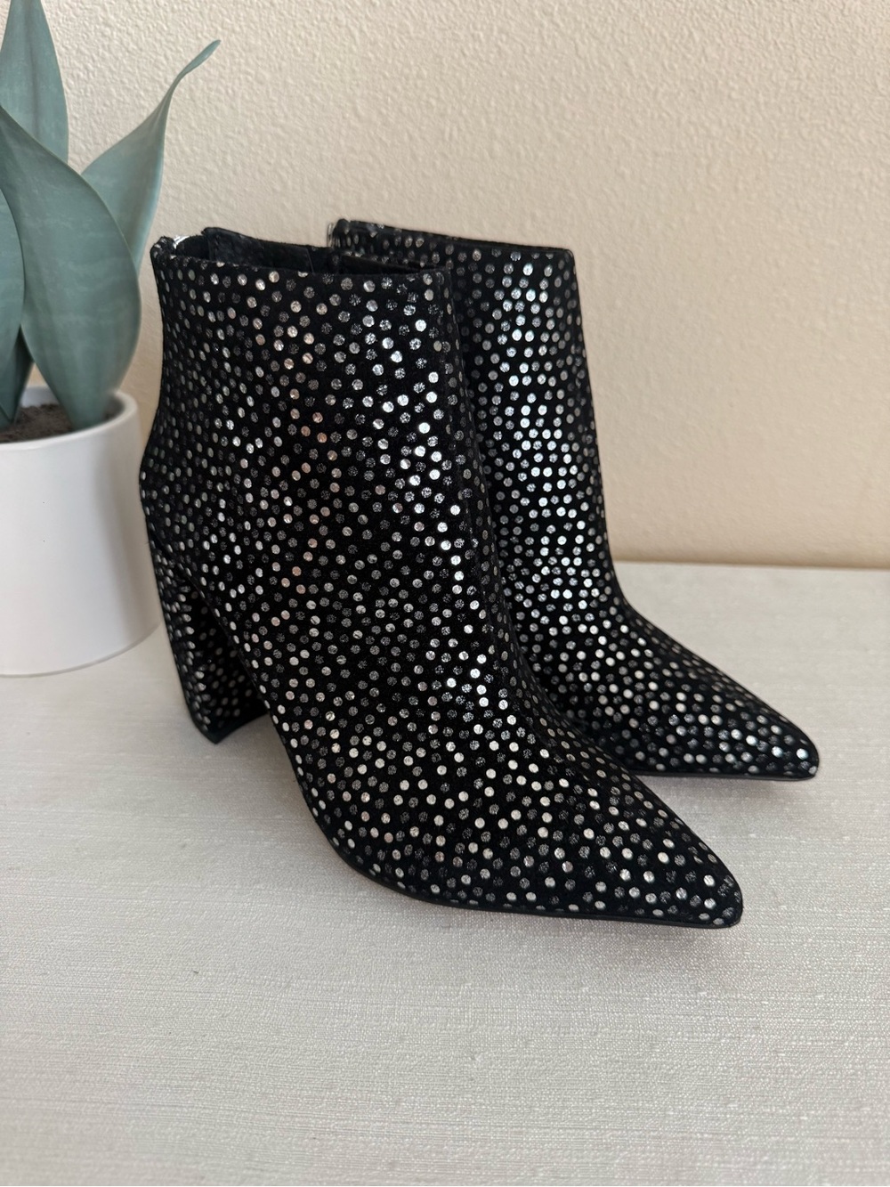 New Keneth Cole NY Alora Black Confetti Sparkle Leather Ankle Dressy Heel Boots